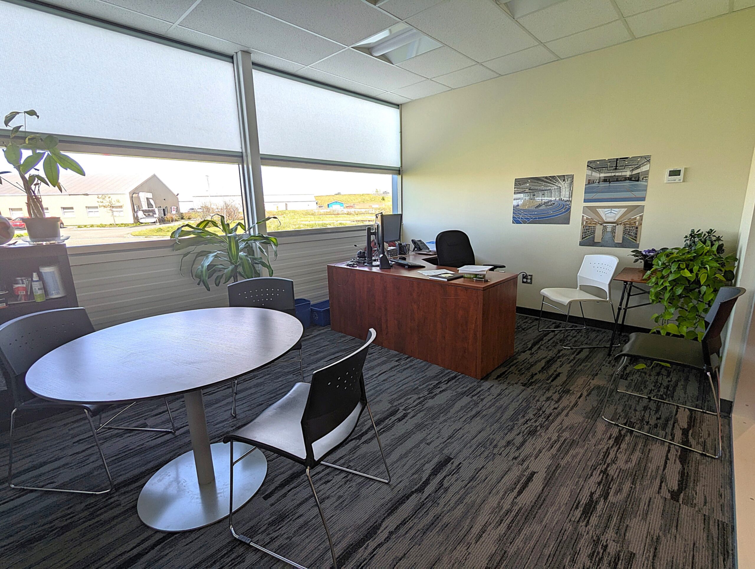Office with glare-controlled glazing