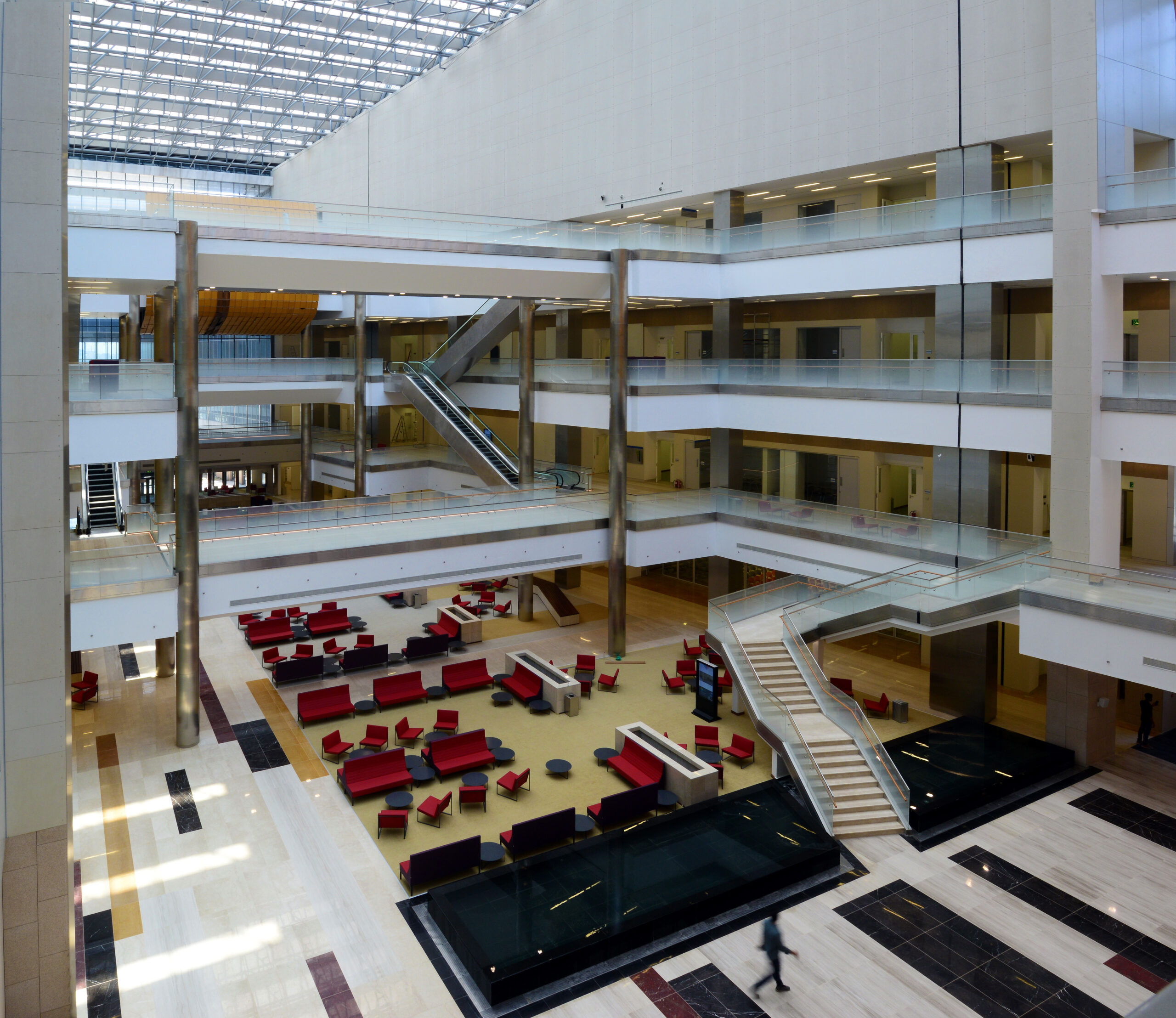 Kuwait College of Business Administration — Solera® atrium daylight