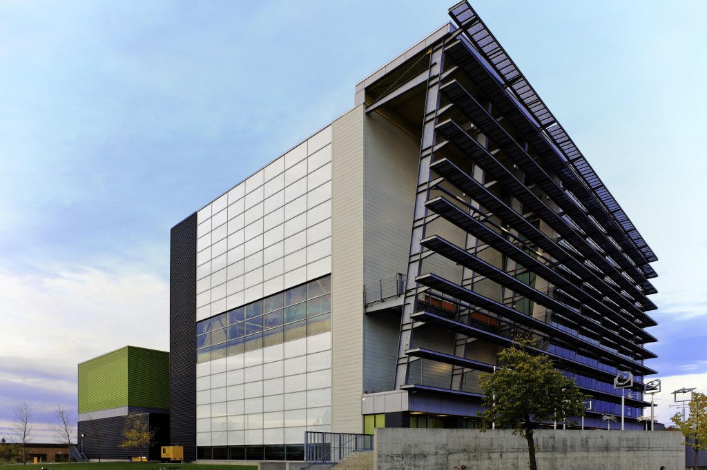 École nationale de cirque in Montreal with Solera daylighting