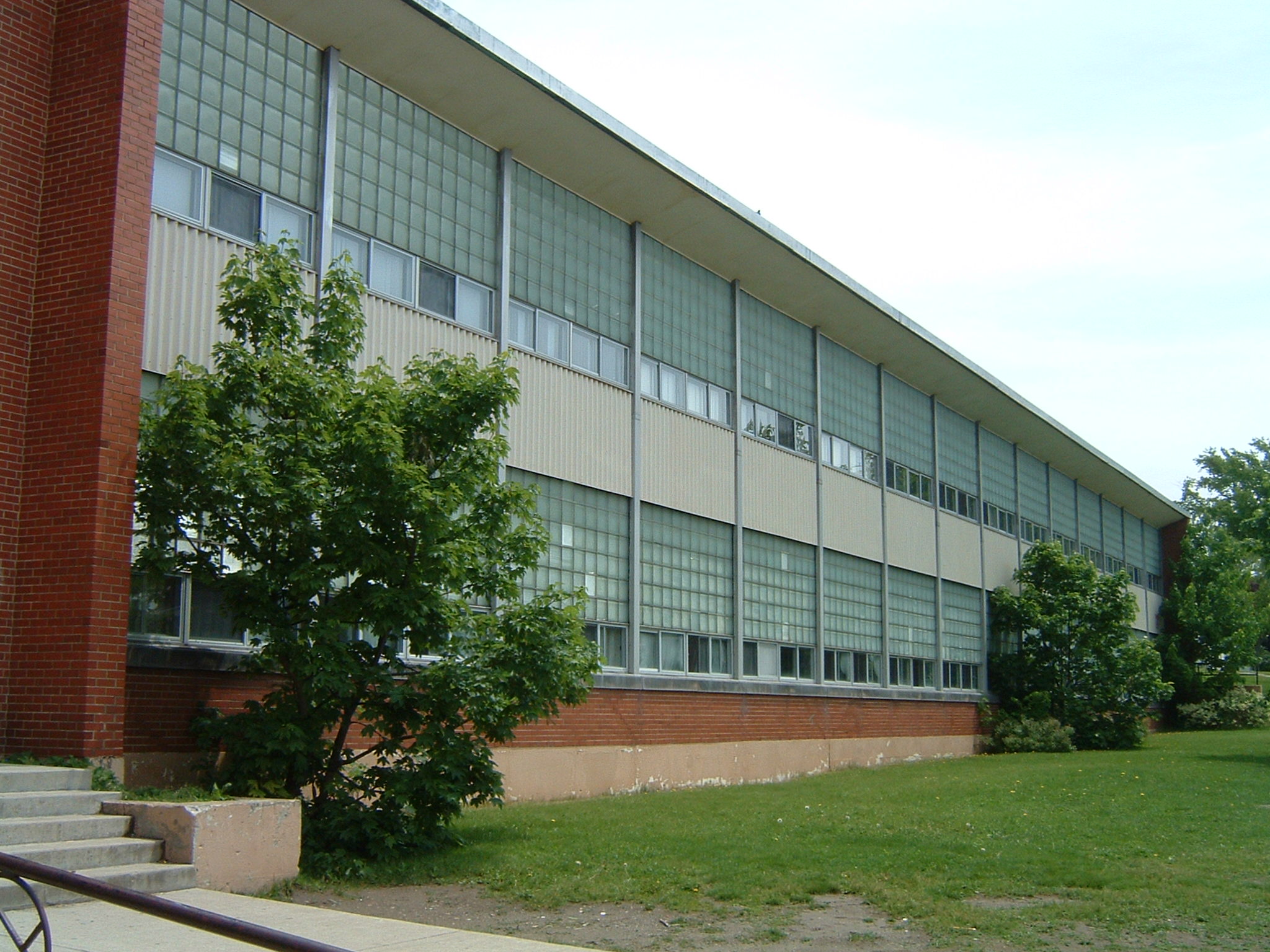 Sydney Academy exterior before the Solera retrofit